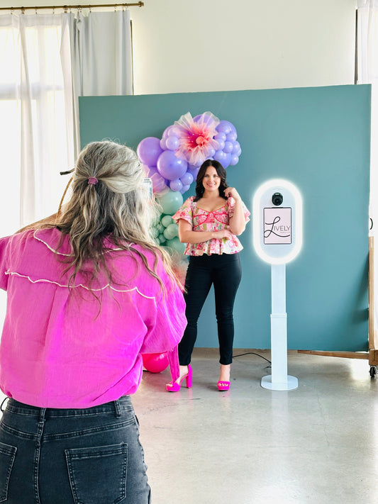 Why Hiring a Professional Balloon Artist Is Worth It